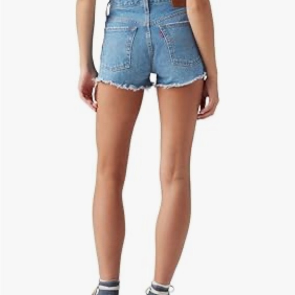 Levi's Women's Premium 501 Original Shorts - Picture 3 of 6